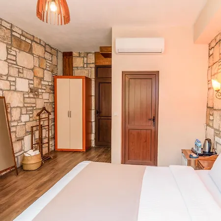 Kozbeyli Konagi 3* Yenifoca